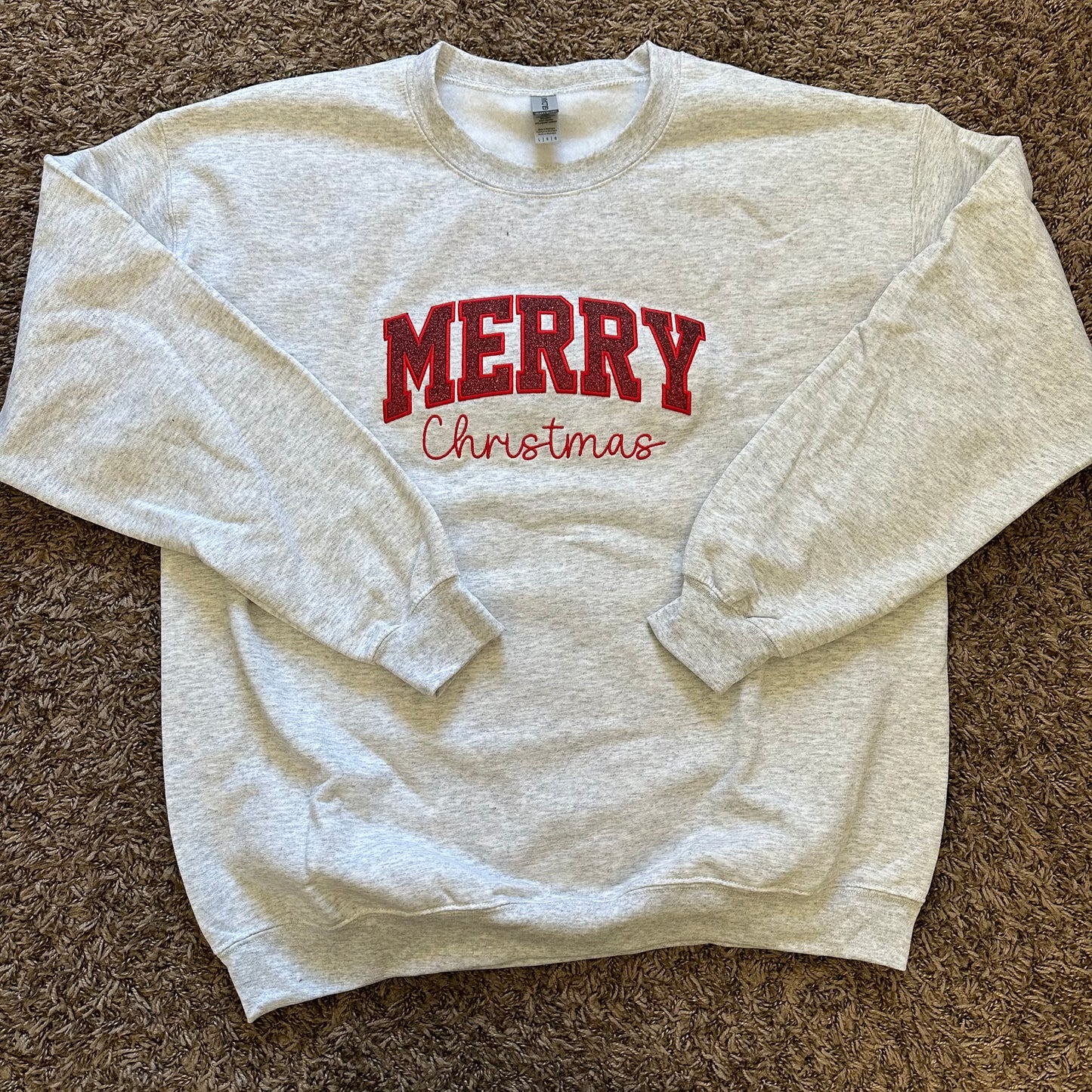 Merry Christmas Sweatshirt - L - No Flaws