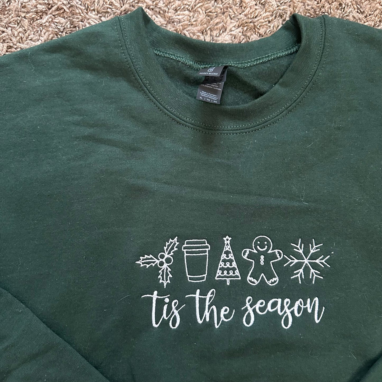 Tis The Season Sweatshirt - Size XL - No flaws